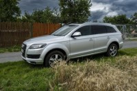 Audi Q7 3,0   tdi S line.