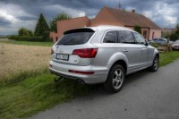 Audi Q7 3,0   tdi S line.