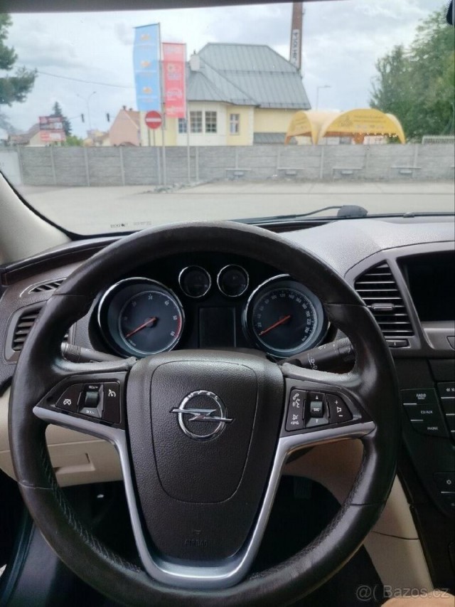 Opel Insignia CDTI automat