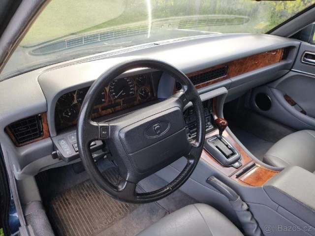 Jaguar XJ6 
