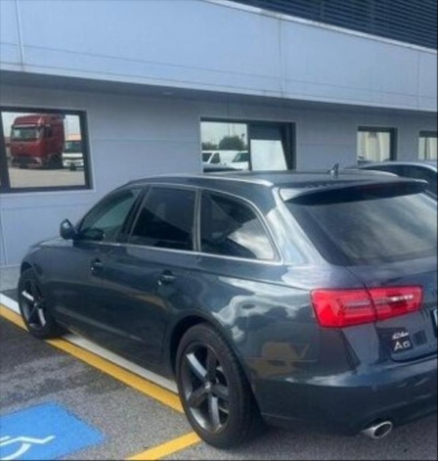 Audi A6 4x4, automat, 270 koní