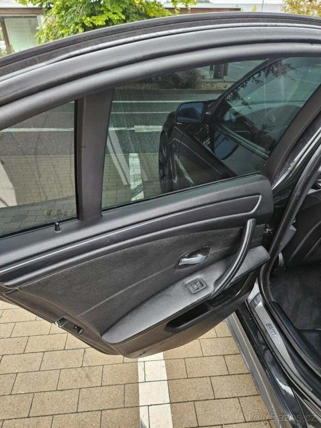 BMW Řada 5 3,0   E60 530d