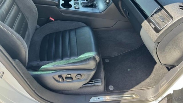 Volkswagen Touareg 3,0   R-Line, V6 TDI193 kW 8TT