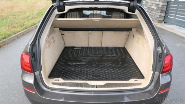 BMW Řada 5 3,0   530d F11 180kW manuální 