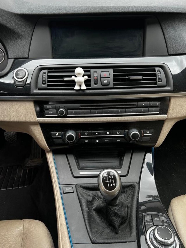 BMW Řada 5 2,5   F10, 525d (6ti válec)