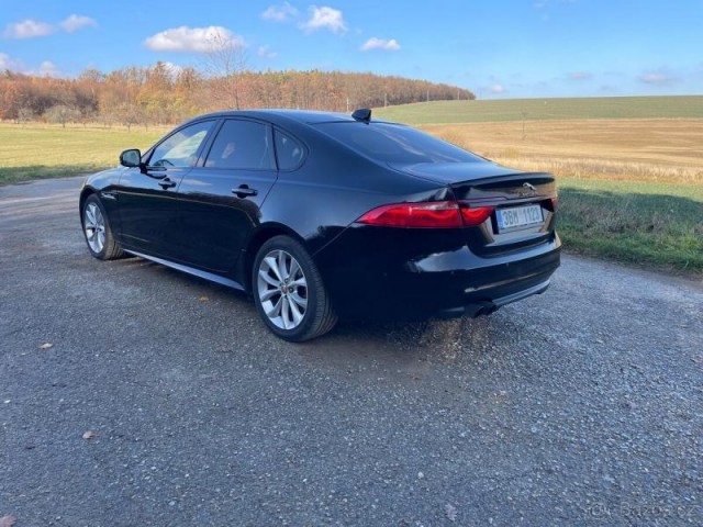 Jaguar XF 2,0   d AWD R-SPORT