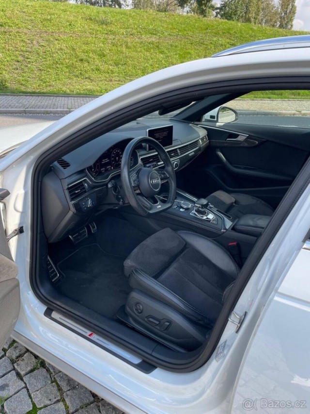 Audi A4 2,0   B9 TDI