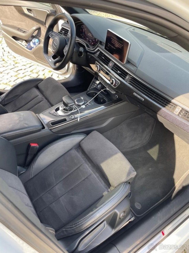 Audi A4 2,0   B9 TDI