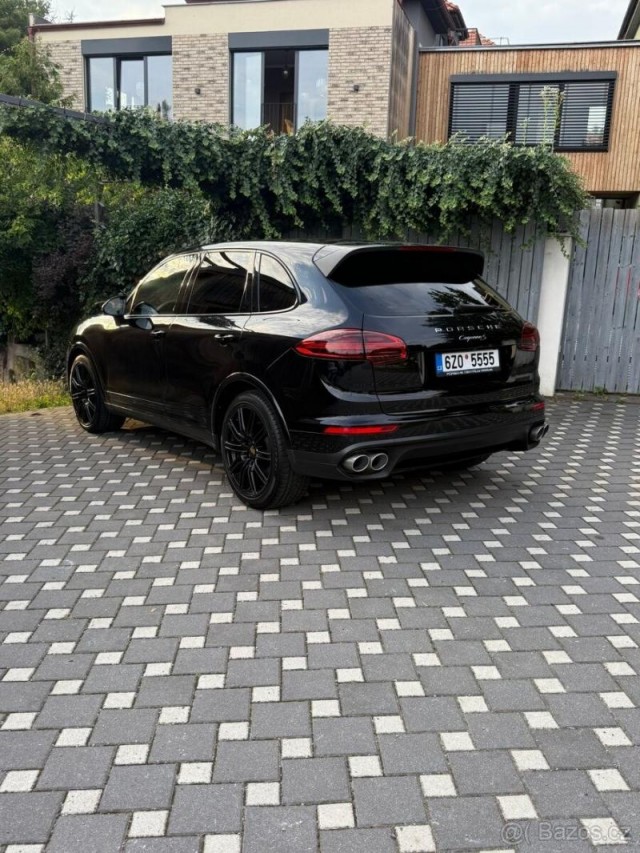 Porsche Cayenne 4,2   S V8