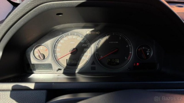Volvo XC90 2,4   D5 136 KW automat