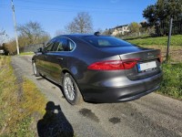Jaguar XF 2,0   120 kW, výbava Prestige,