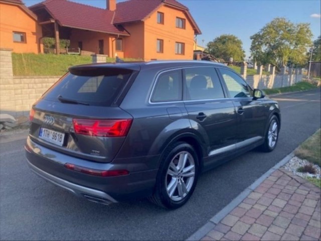 Audi Q7 3,0   TD S-Line