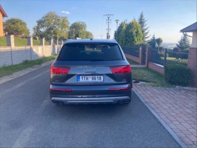 Audi Q7 3,0   TD S-Line