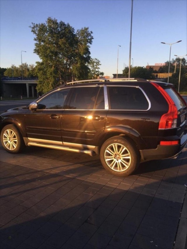 Volvo XC90 2,4