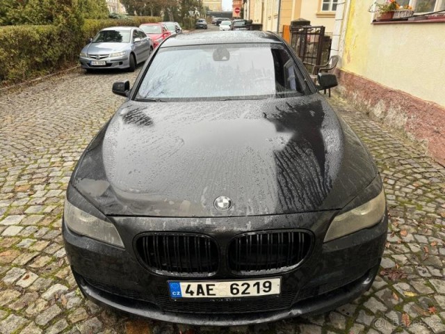 BMW Řada 7 F01 740d M//Paket