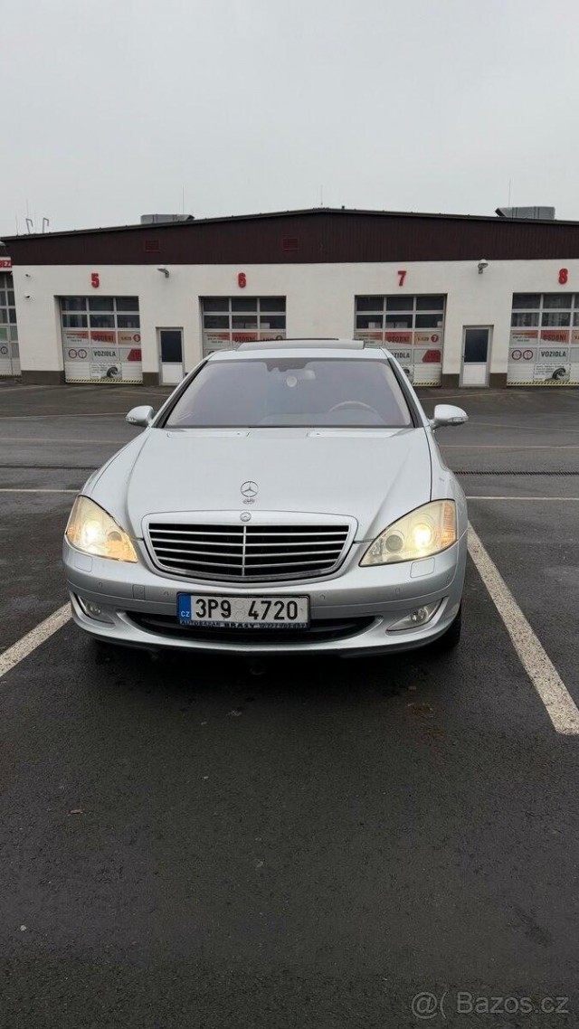 Mercedes-Benz Třídy S 2,0   w221