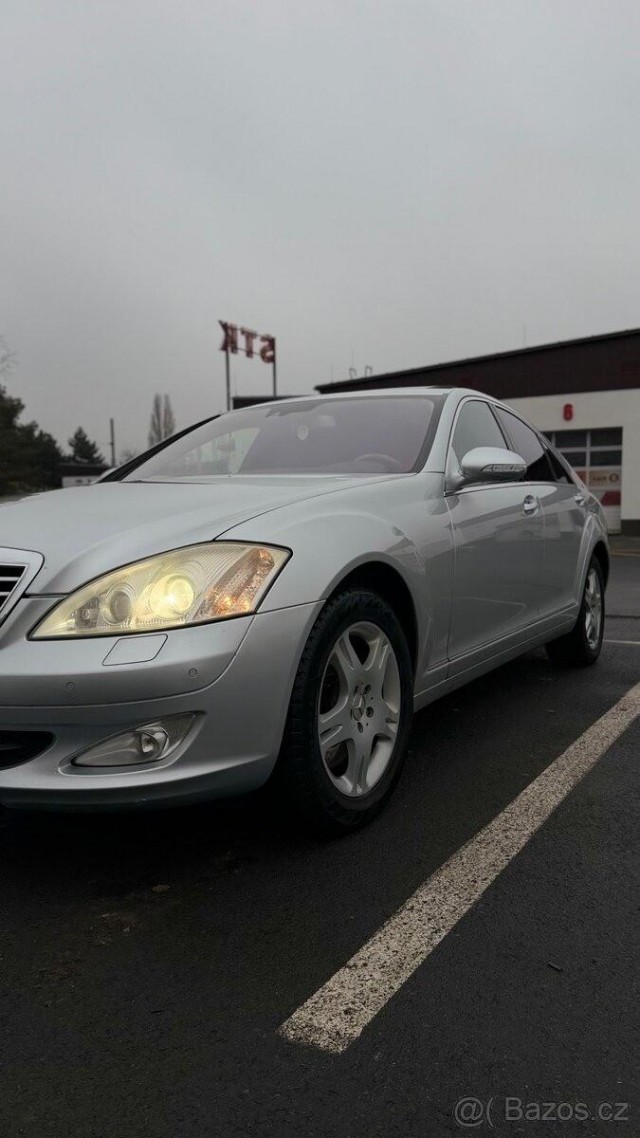 Mercedes-Benz Třídy S 2,0   w221