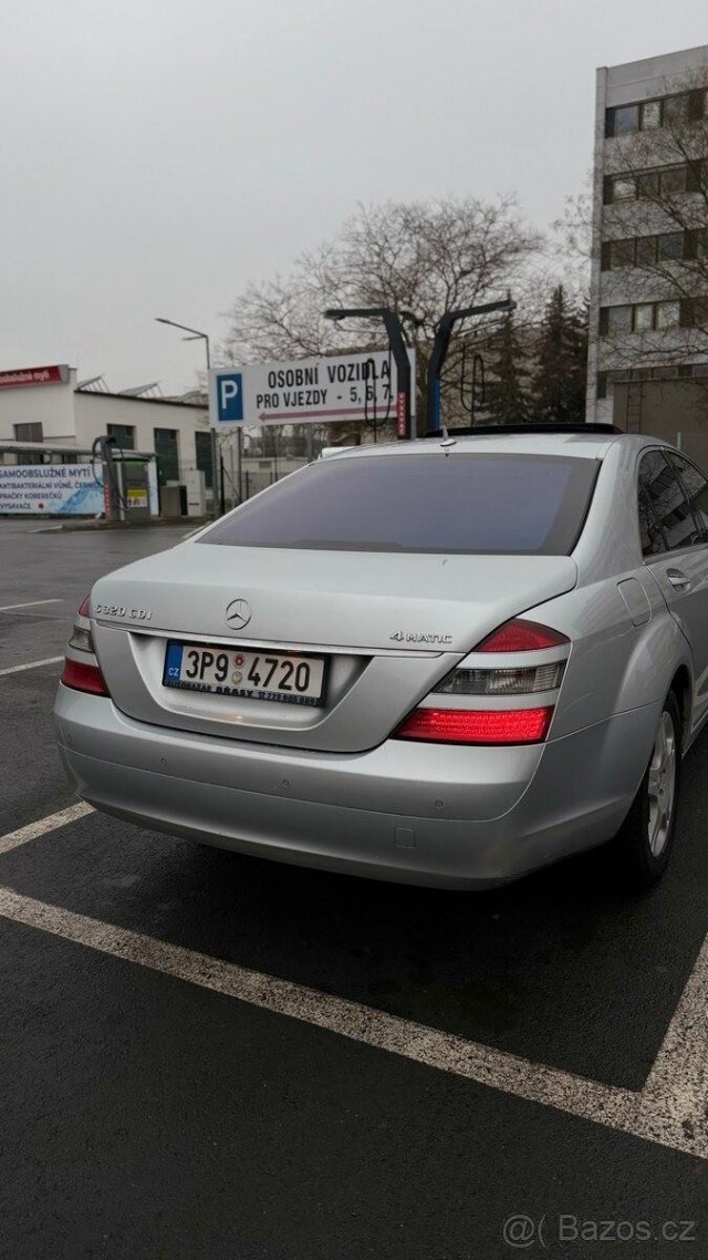 Mercedes-Benz Třídy S 2,0   w221