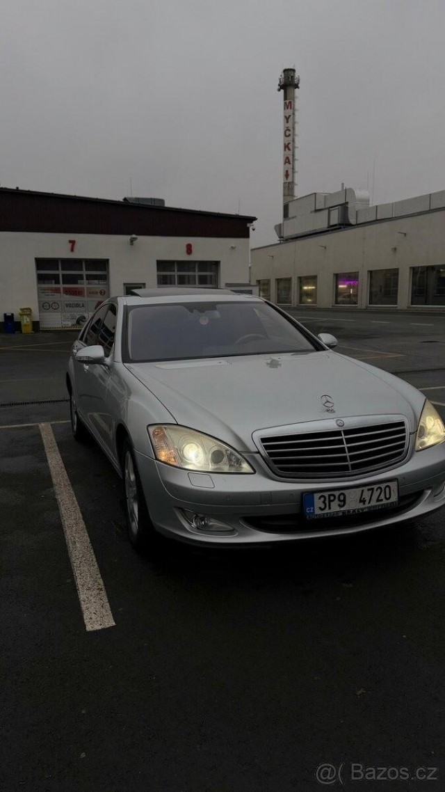 Mercedes-Benz Třídy S 2,0   w221