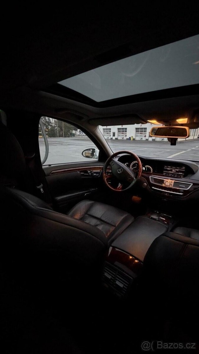 Mercedes-Benz Třídy S 2,0   w221