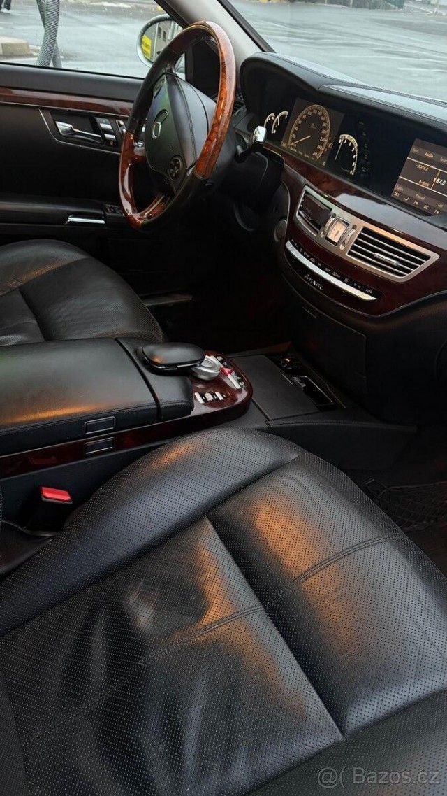 Mercedes-Benz Třídy S 2,0   w221