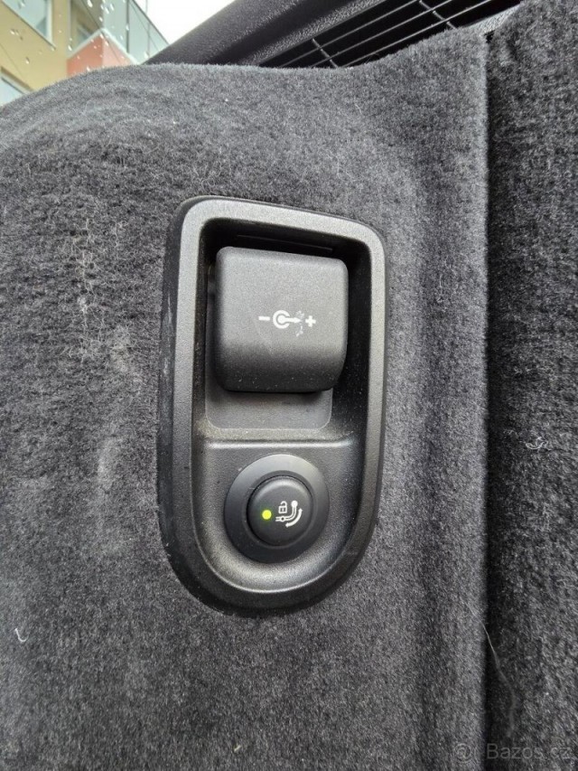 BMW Řada 5 3,0   530e 215 kW | HEAD-UP