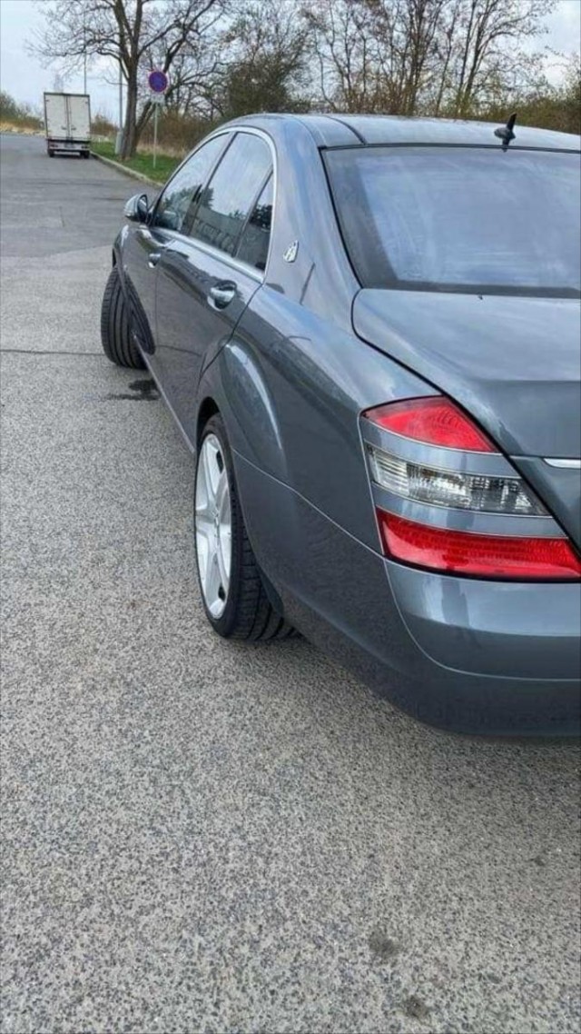 Mercedes-Benz Třídy S 2008 v8 b turbo
