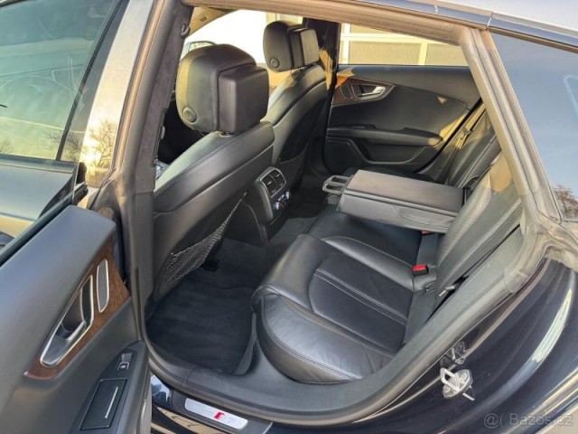 Audi S7 4,0   V8T, nez.topení,masáže,Č