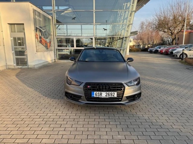 Audi S7 4,0   V8T, nez.topení,masáže,Č