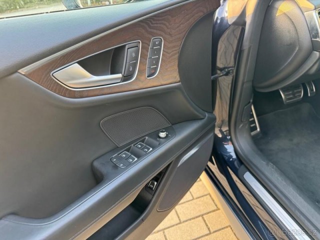 Audi S7 4,0   V8T, nez.topení,masáže,Č
