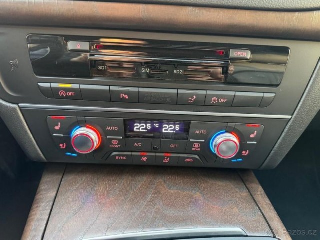 Audi S7 4,0   V8T, nez.topení,masáže,Č