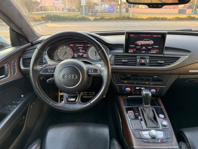 Audi S7 4,0   V8T, nez.topení,masáže,Č