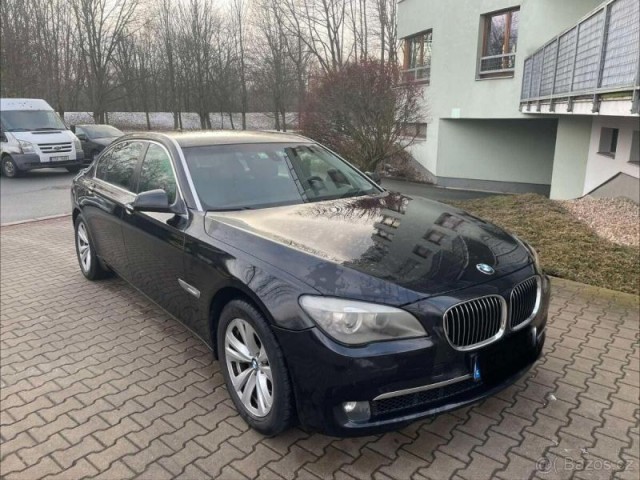 BMW Řada 7 740i Long, DPH