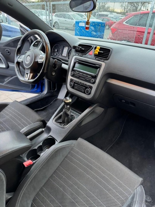 Volkswagen Scirocco 1,4   Tsi sport 118kw