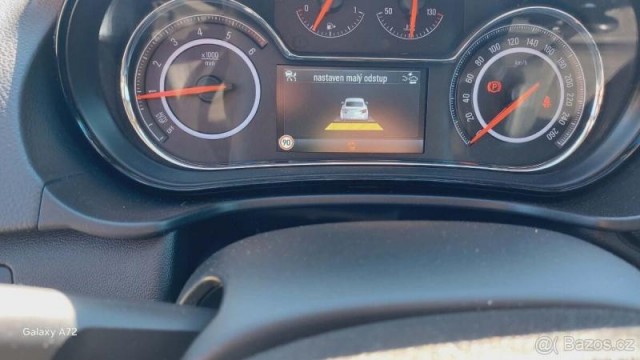 Opel Insignia 2,0