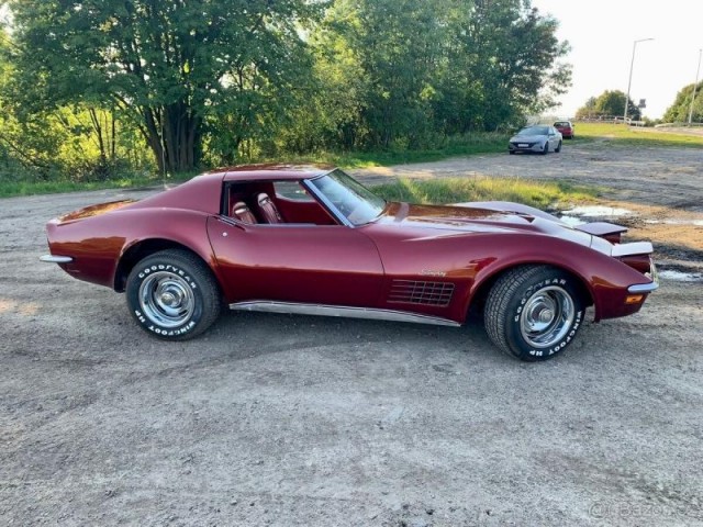 Chevrolet Corvette C3 chromka 1971