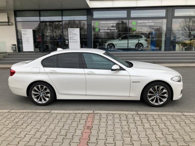 BMW Řada 5 2,0   BMW 520 xdrive