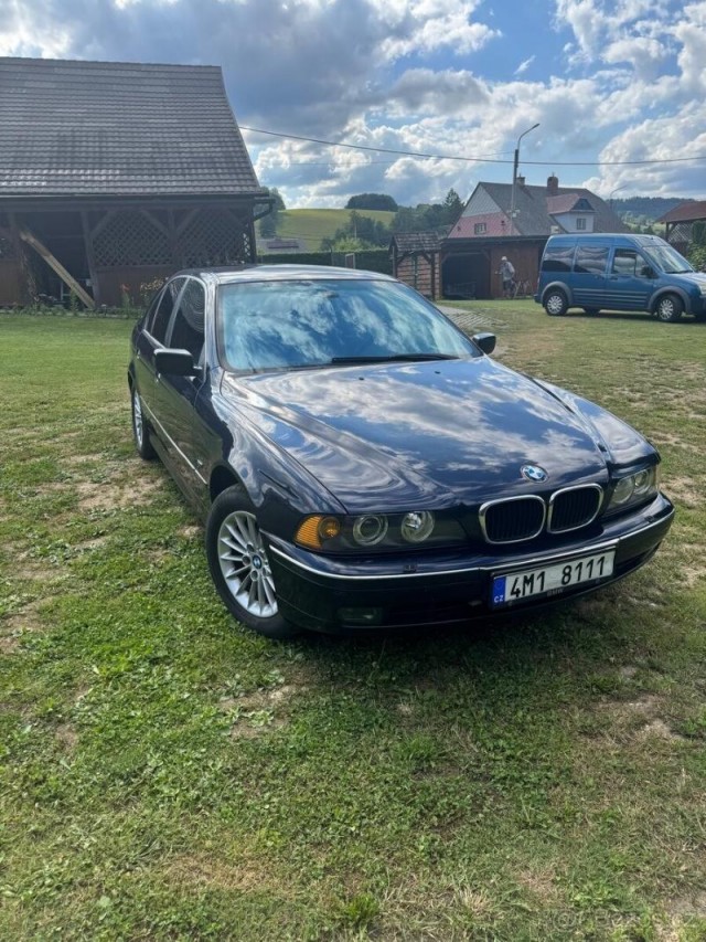 BMW Řada 5 2,8   528i, před FL, MANUÁL
