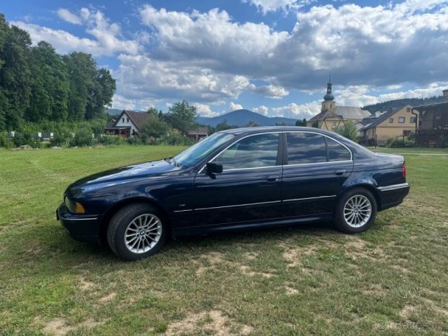 BMW Řada 5 2,8   528i, před FL, MANUÁL