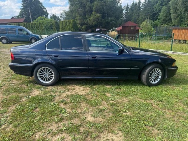 BMW Řada 5 2,8   528i, před FL, MANUÁL