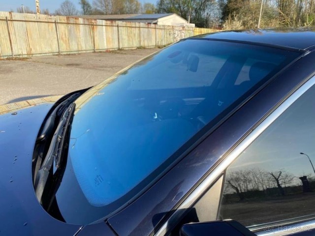 BMW Řada 5 2,8   528i, před FL, MANUÁL