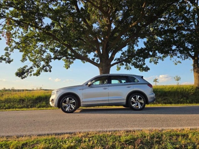 Volkswagen Touareg 3,0   TDI(210KW) HEZKÝ