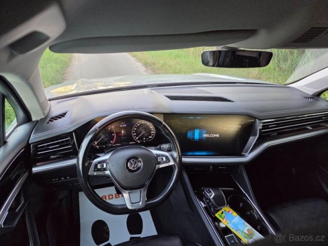 Volkswagen Touareg 3,0   TDI(210KW) HEZKÝ