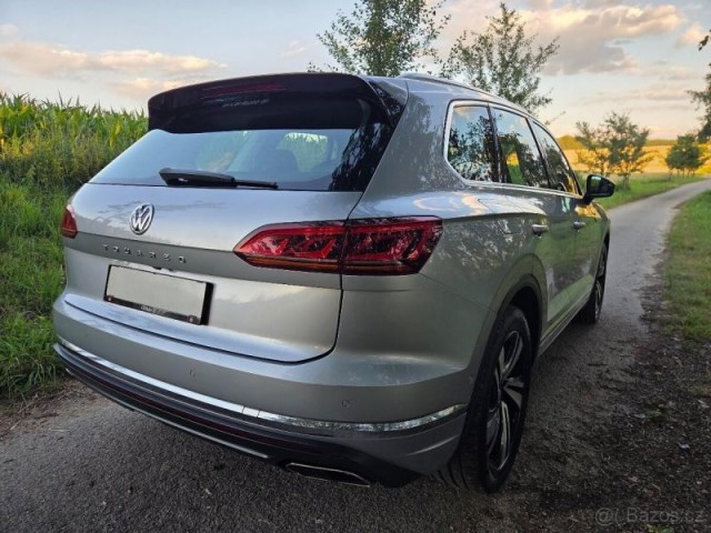 Volkswagen Touareg 3,0   TDI(210KW) HEZKÝ