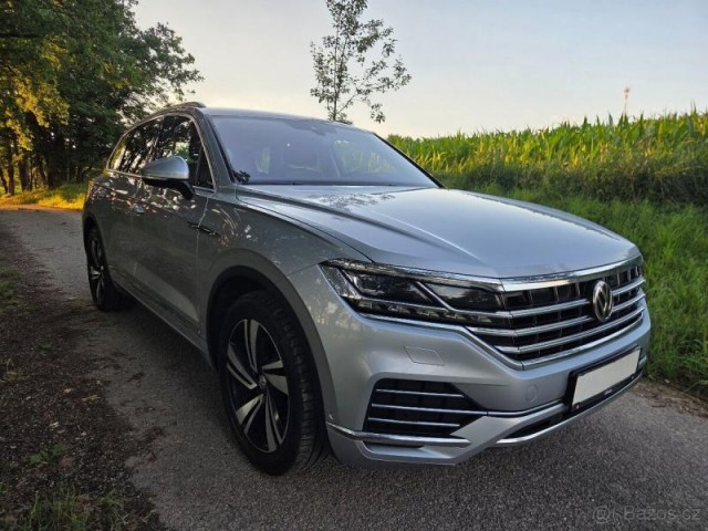 Volkswagen Touareg 3,0   TDI(210KW) HEZKÝ
