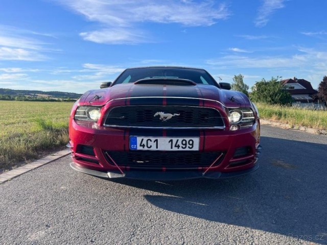 Ford Mustang 3,7   V6, 227 kW, Automat, Rou