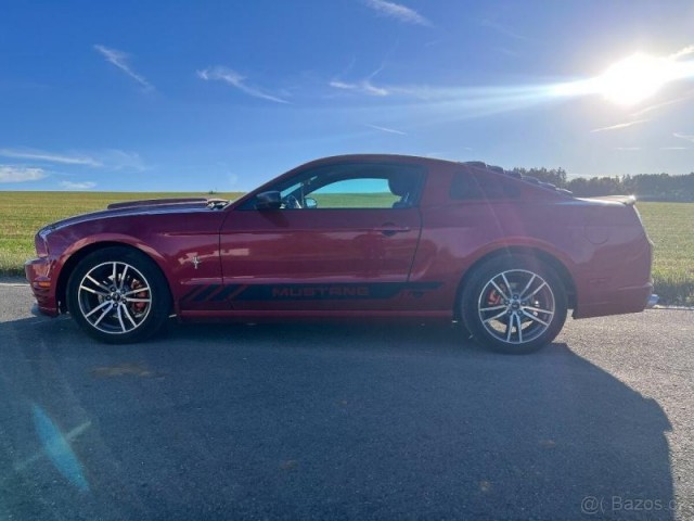 Ford Mustang 3,7   V6, 227 kW, Automat, Rou