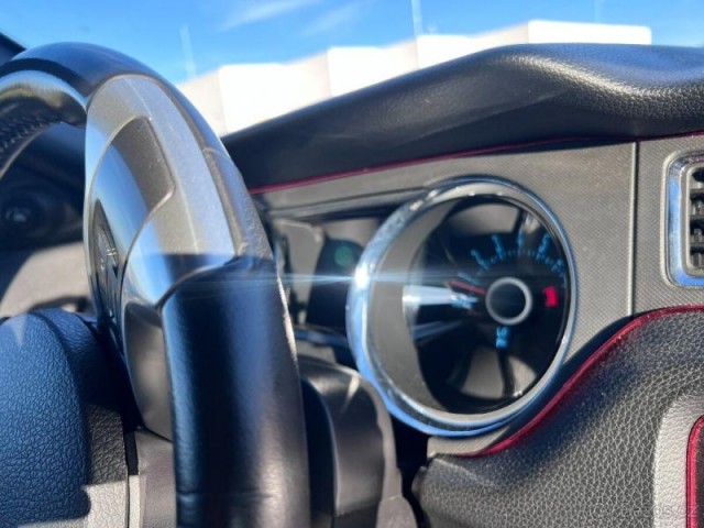 Ford Mustang 3,7   V6, 227 kW, Automat, Rou