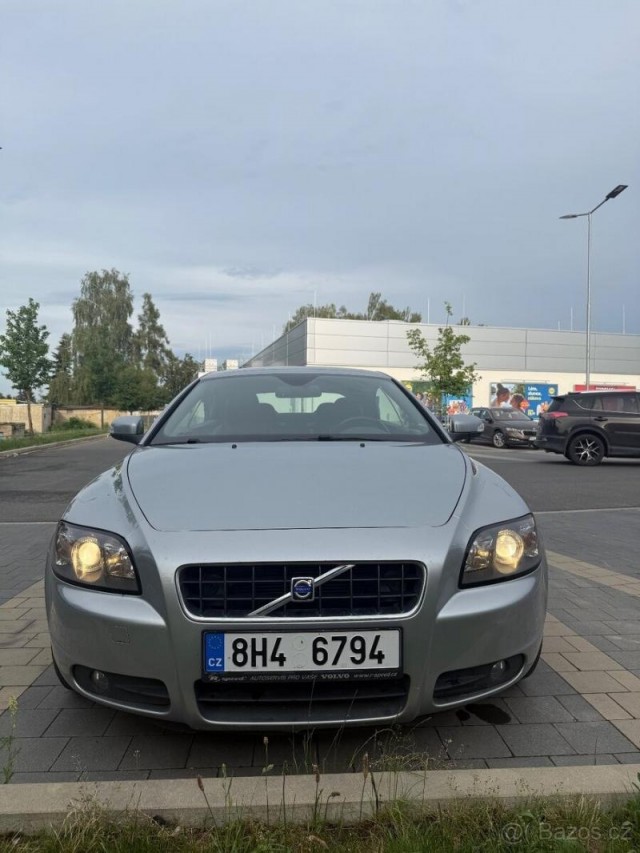 Volvo C70 2,4