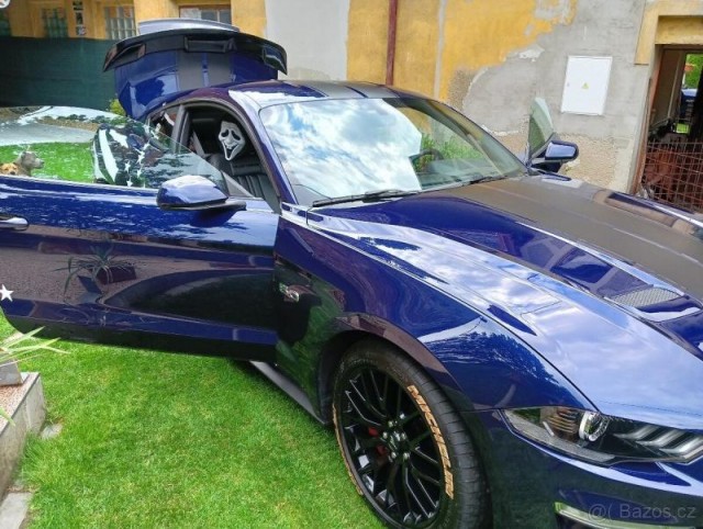 Ford Mustang 5,0   VI.Facelift-coupe GT